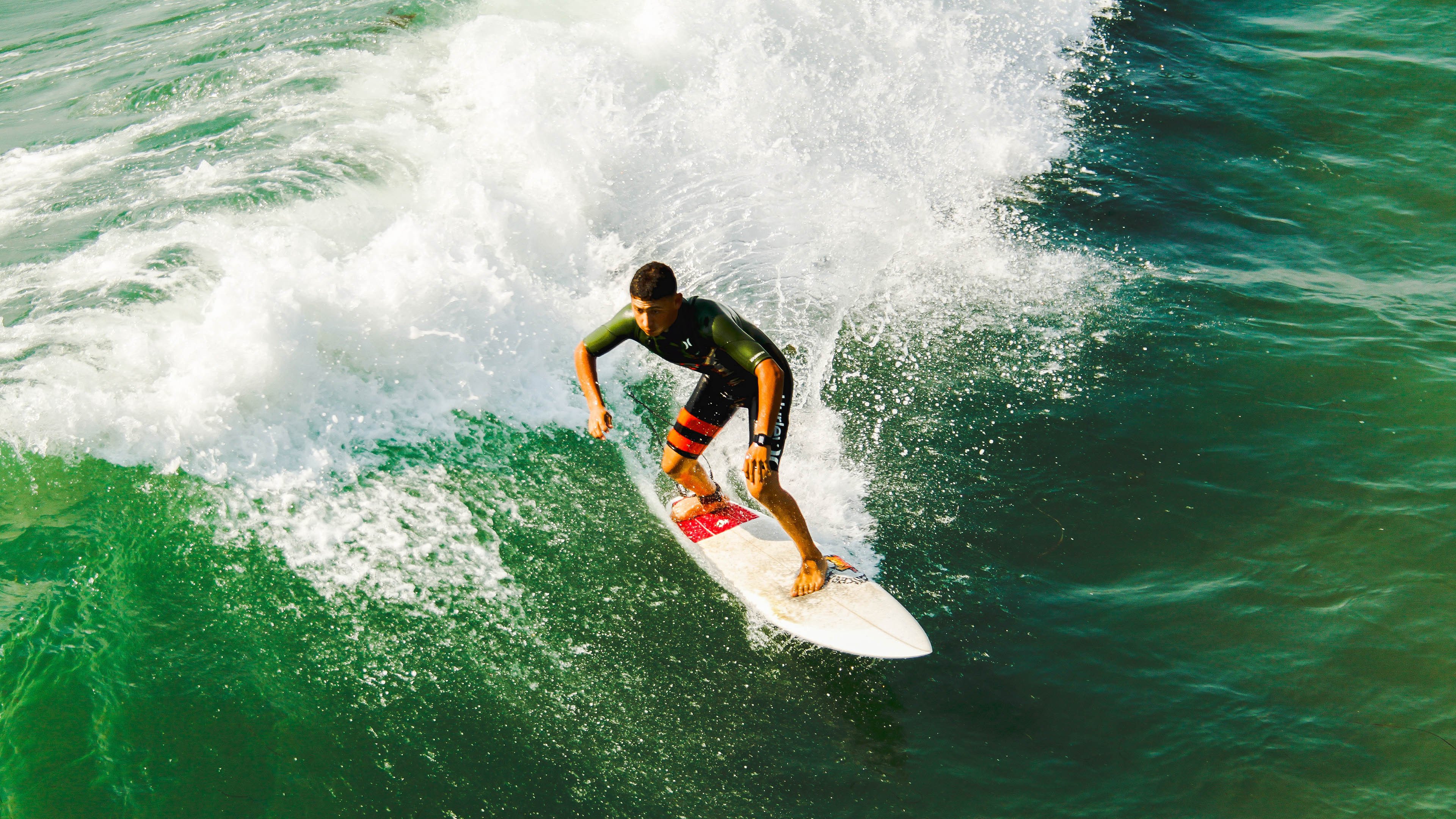 “亚戈·卡尔曼的技术提升与领导魅力,让阿根廷美洲狮队再创辉煌”